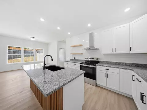 Kitchen - 2511 N Skyview Lane Ln, Ozark, MO 65721 photo 3 of 3