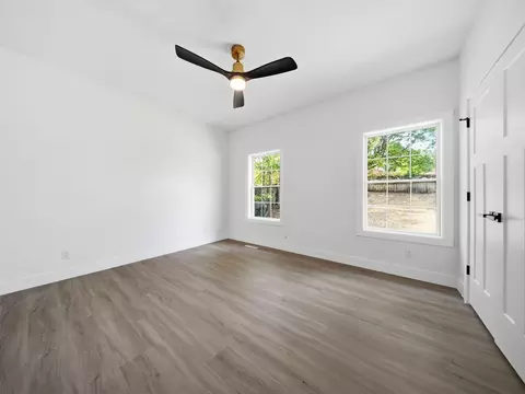 Bedroom - 2511 N Skyview Lane Ln, Ozark, MO 65721 photo 10 of 11