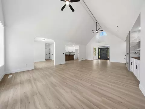 Living - 2511 N Skyview Lane Ln, Ozark, MO 65721 photo 4 of 7