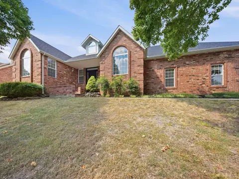 Exterior - 2511 N Skyview Lane Ln, Ozark, MO 65721 photo 3 of 10