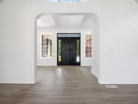 Entry Way - 2511 N Skyview Lane Ln, Ozark, MO 65721 photo 1 of 4