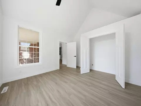 Bedroom - 2511 N Skyview Lane Ln, Ozark, MO 65721 photo 4 of 11