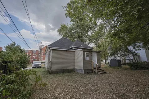 Exterior - 1015 N Concord Ave, Springfield, MO 65802 photo 4 of 5