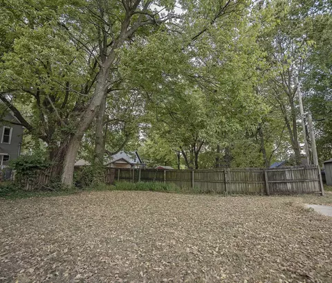Exterior - 1015 N Concord Ave, Springfield, MO 65802 photo 5 of 5