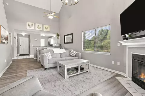 Living - 169 Highland Dr UNIT 7, Branson, MO 65616 photo 1 of 5