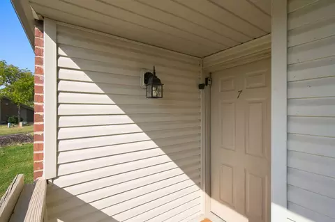 Exterior - 169 Highland Dr UNIT 7, Branson, MO 65616 photo 8 of 10