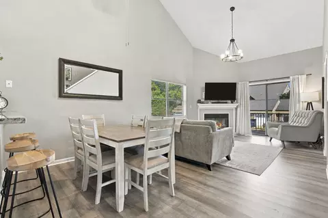Dining - 169 Highland Dr UNIT 7, Branson, MO 65616 photo 1 of 4