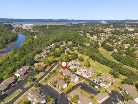 View/Area - 169 Highland Dr UNIT 7, Branson, MO 65616 photo 2 of 6