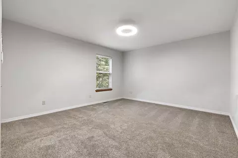 Bedroom - 660 Ellison St, Branson, MO 65616 photo 2 of 4