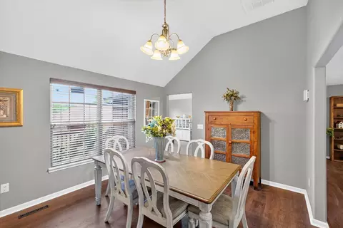 Dining - 3291 N Eakins Ave, Springfield, MO 65803 photo 1 of 4
