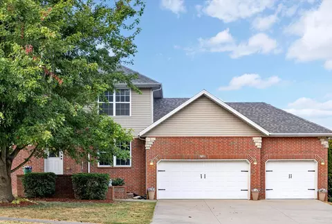 Exterior - 3291 N Eakins Ave, Springfield, MO 65803 photo 3 of 9