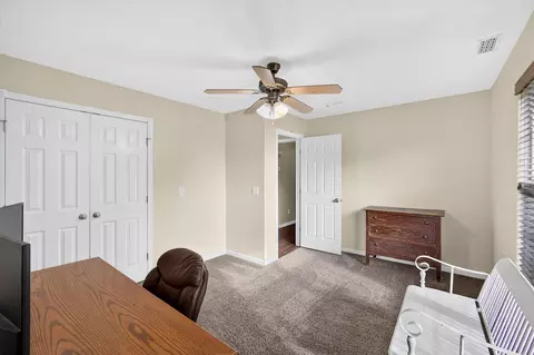 Bedroom - 3291 N Eakins Ave, Springfield, MO 65803 photo 4 of 6