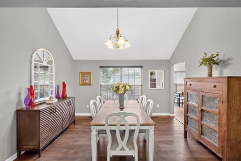 Dining - 3291 N Eakins Ave, Springfield, MO 65803 photo 2 of 4