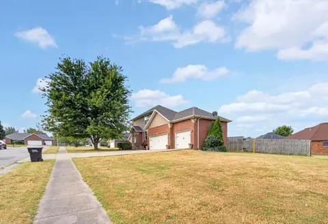 Exterior - 3291 N Eakins Ave, Springfield, MO 65803 photo 9 of 9