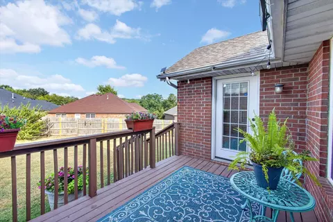 Exterior - 3291 N Eakins Ave, Springfield, MO 65803 photo 6 of 9