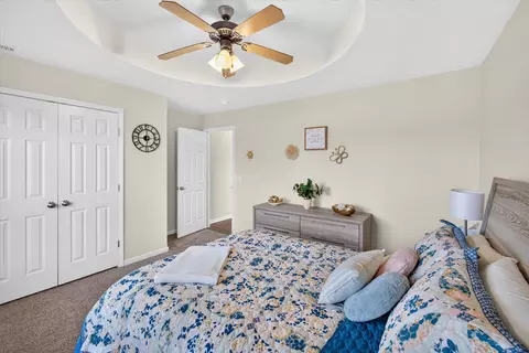 Bedroom - 3291 N Eakins Ave, Springfield, MO 65803 photo 6 of 6