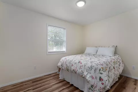 Bedroom - 1208 S 17th Ave, Ozark, MO 65721 photo 2 of 3