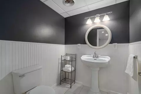 Bath - 1208 S 17th Ave, Ozark, MO 65721 photo 3 of 3