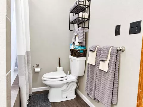 Bath - 205 N Harrison St, Mountain View, MO 65548 photo 6 of 6