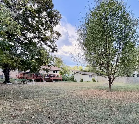 Exterior - 205 N Harrison St, Mountain View, MO 65548 photo 30 of 36