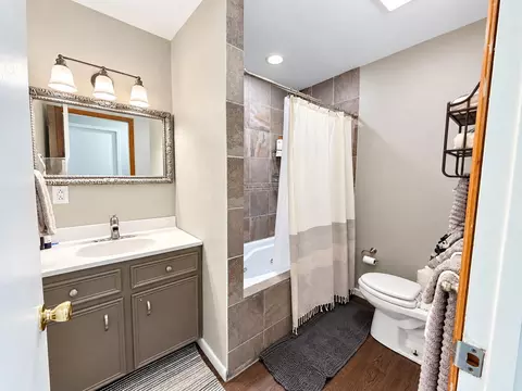 Bath - 205 N Harrison St, Mountain View, MO 65548 photo 5 of 6