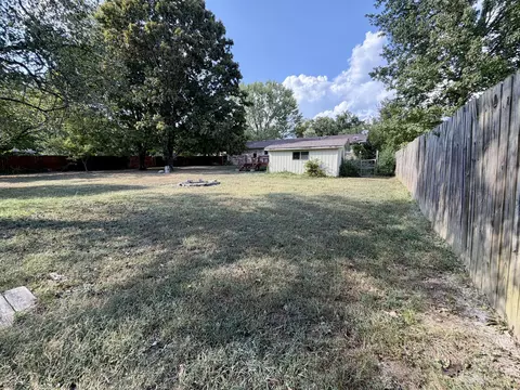 Exterior - 205 N Harrison St, Mountain View, MO 65548 photo 25 of 36