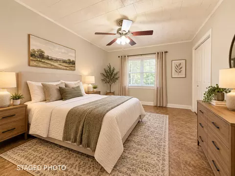 Bedroom - 205 N Harrison St, Mountain View, MO 65548 photo 5 of 7