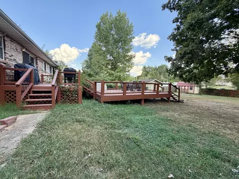 Exterior - 205 N Harrison St, Mountain View, MO 65548 photo 29 of 36
