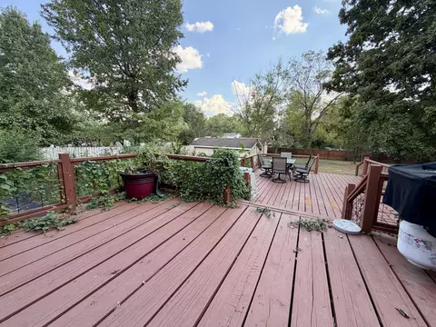 Exterior - 205 N Harrison St, Mountain View, MO 65548 photo 8 of 36