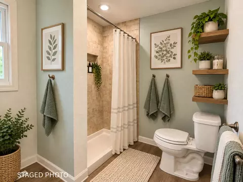 Bath - 205 N Harrison St, Mountain View, MO 65548 photo 4 of 6