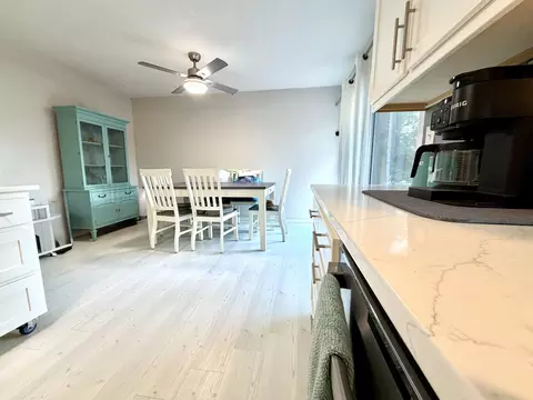 Dining - 205 N Harrison St, Mountain View, MO 65548 photo 1 of 1