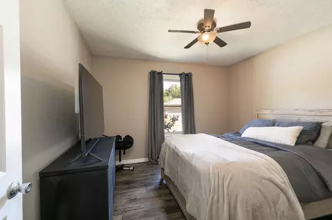Bedroom - 4230 W Madison St, Springfield, MO 65802 photo 3 of 4
