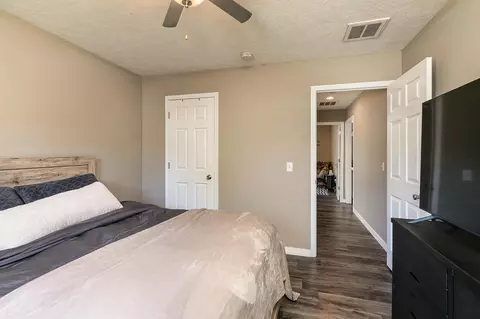 Bedroom - 4230 W Madison St, Springfield, MO 65802 photo 4 of 4