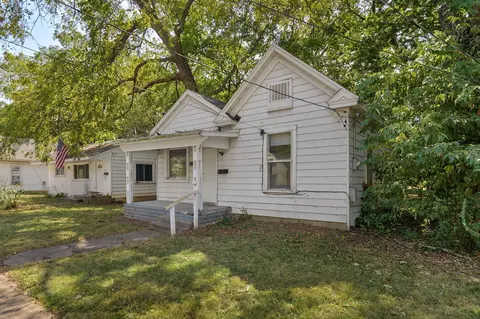 Exterior - 1216 W Harrison St, Springfield, MO 65806 photo 3 of 9