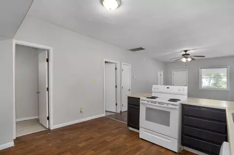 Entry Way - 1216 W Harrison St, Springfield, MO 65806 photo 1 of 1