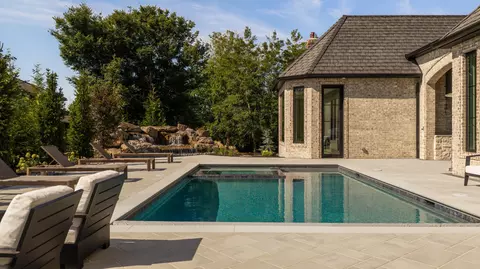 Exterior - 3820 Eaglescliffe Dr, Springfield, MO 65809 photo 11 of 17
