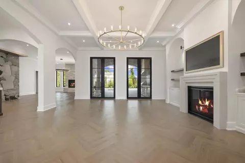 Living - 3820 Eaglescliffe Dr, Springfield, MO 65809 photo 1 of 7