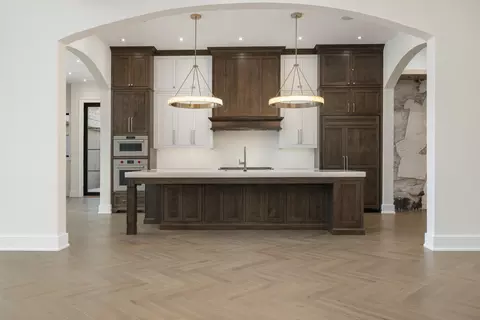 Kitchen - 3820 Eaglescliffe Dr, Springfield, MO 65809 photo 1 of 4