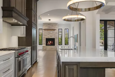 Kitchen - 3820 Eaglescliffe Dr, Springfield, MO 65809 photo 4 of 4