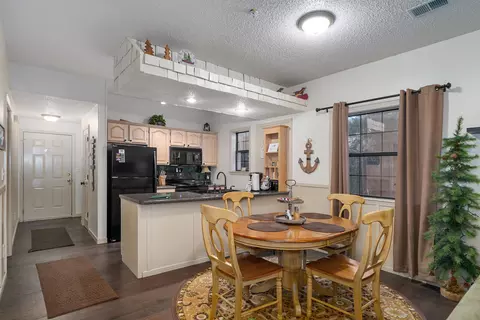 Dining - 75 Leaning Tree Cir #5, Branson, MO 65616 photo 1 of 1