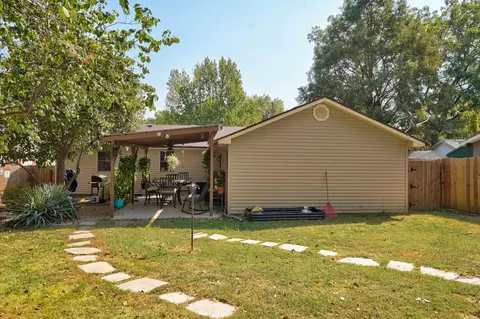 Exterior - 2223 N Roosevelt Ave, Springfield, MO 65803 photo 10 of 11