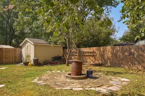 Exterior - 2223 N Roosevelt Ave, Springfield, MO 65803 photo 9 of 11