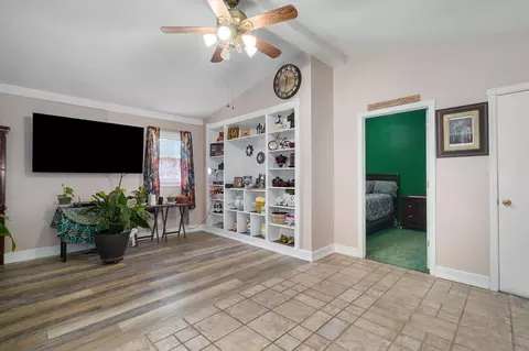 Entry Way - 2223 N Roosevelt Ave, Springfield, MO 65803 photo 1 of 3