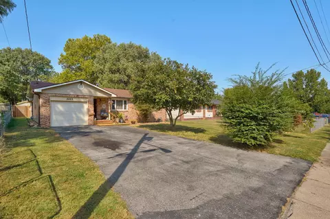 Exterior - 2223 N Roosevelt Ave, Springfield, MO 65803 photo 2 of 11