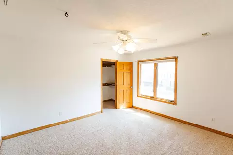 Bedroom - 4883 S Buckingham Ln, Springfield, MO 65810 photo 4 of 9