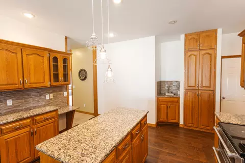 Kitchen - 4883 S Buckingham Ln, Springfield, MO 65810 photo 6 of 6