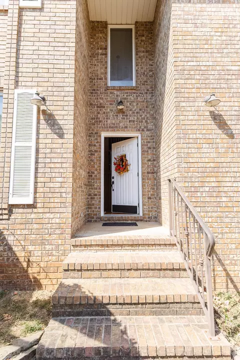 Entry Way - 4883 S Buckingham Ln, Springfield, MO 65810 photo 1 of 7