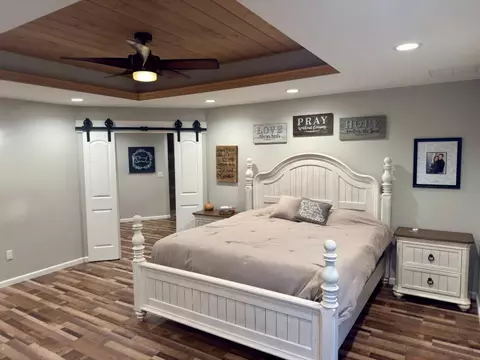 Bedroom - 125 Dunn Rd, Walnut Shade, MO 65771 photo 1 of 6