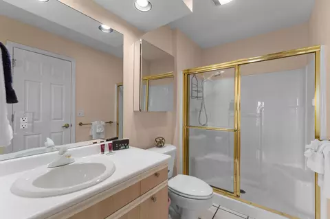 Bath - 530 Spring Creek Rd #12, Branson, MO 65616 photo 3 of 5