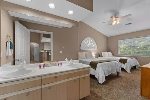 Bedroom - 530 Spring Creek Rd #12, Branson, MO 65616 photo 6 of 10